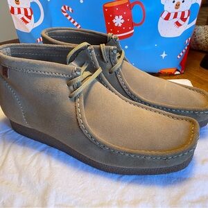 Men's Tan Suede Clarks